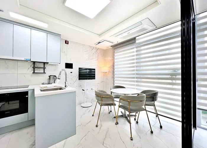 Apartament Cityhall Loft 4 Minutes Away From Myeongdong