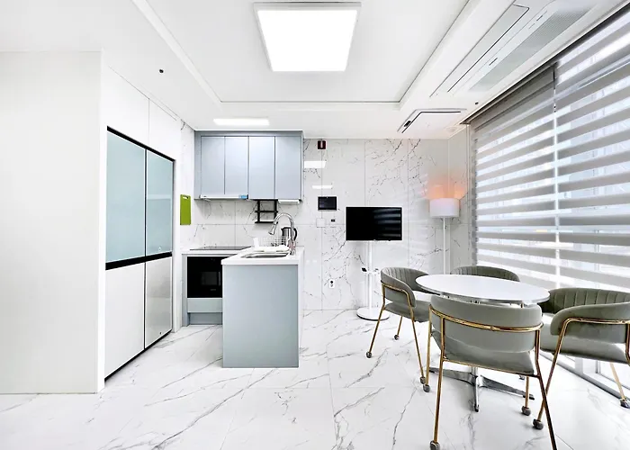 Cityhall Loft 4 Minutes Away From Myeongdong Апартаменты Сеул